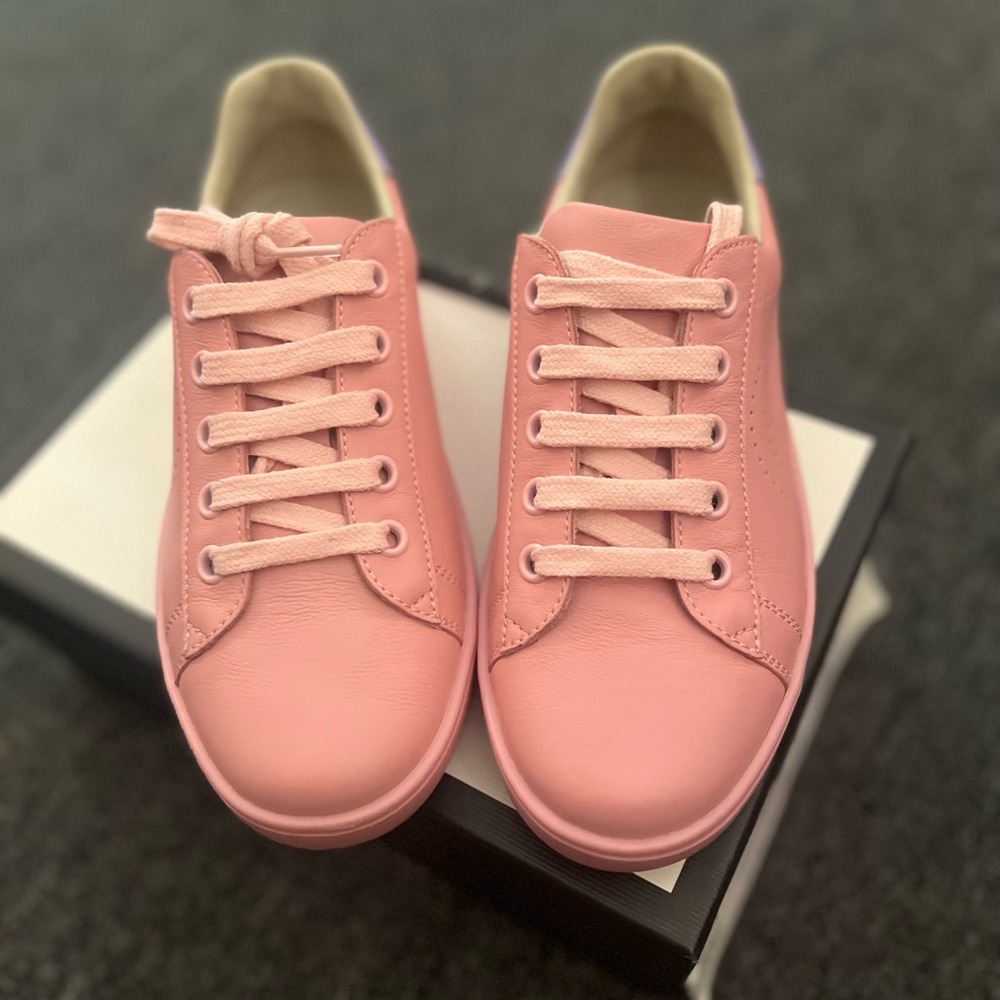 Gucci - Picture 4 of 5
